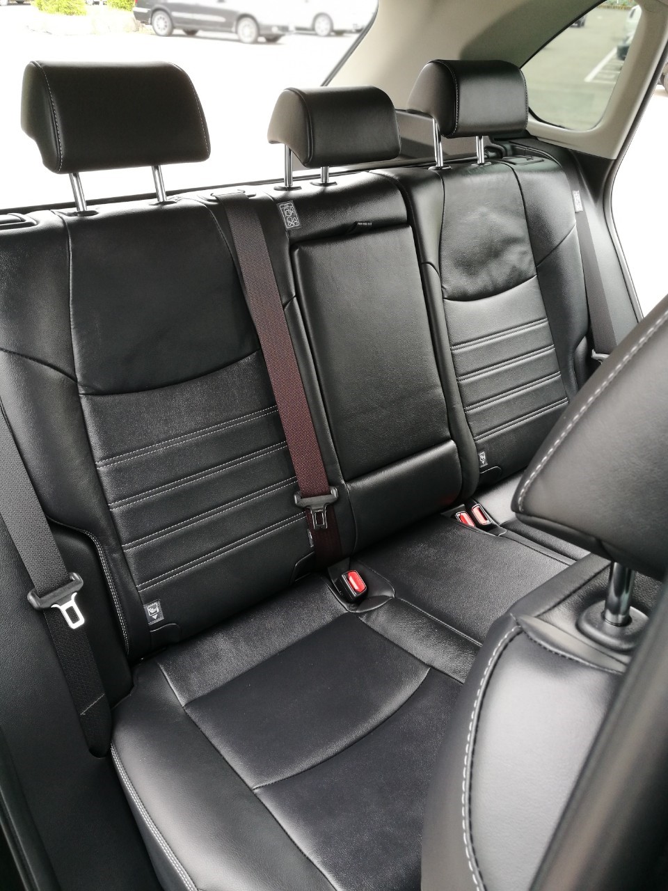 <p>TOYOTA </p>RAV4