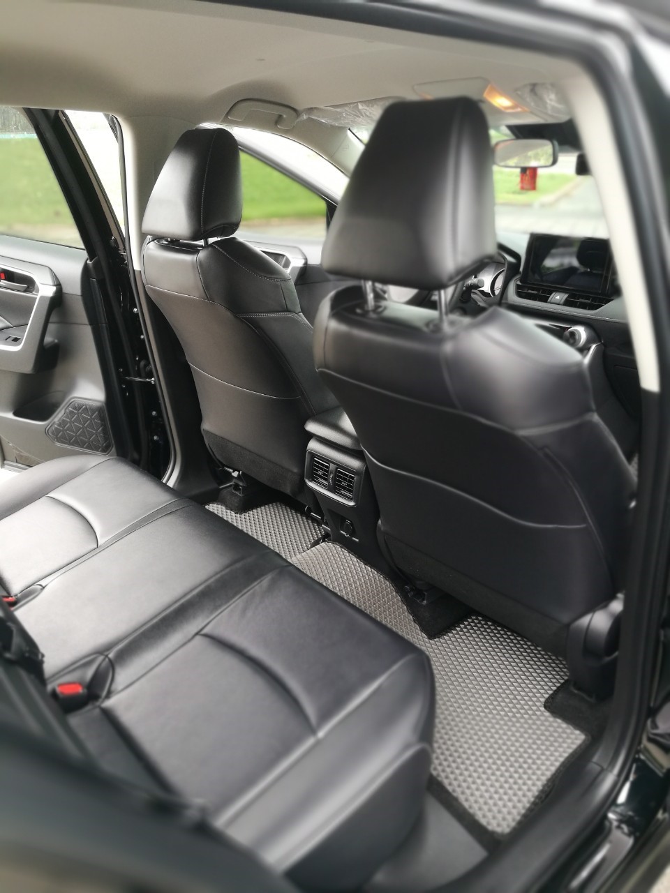 <p>TOYOTA </p>RAV4
