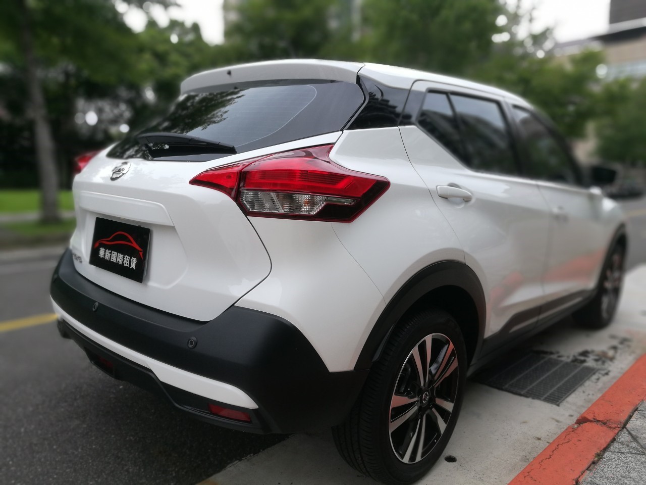 <p>NISSAN </p>KICKS