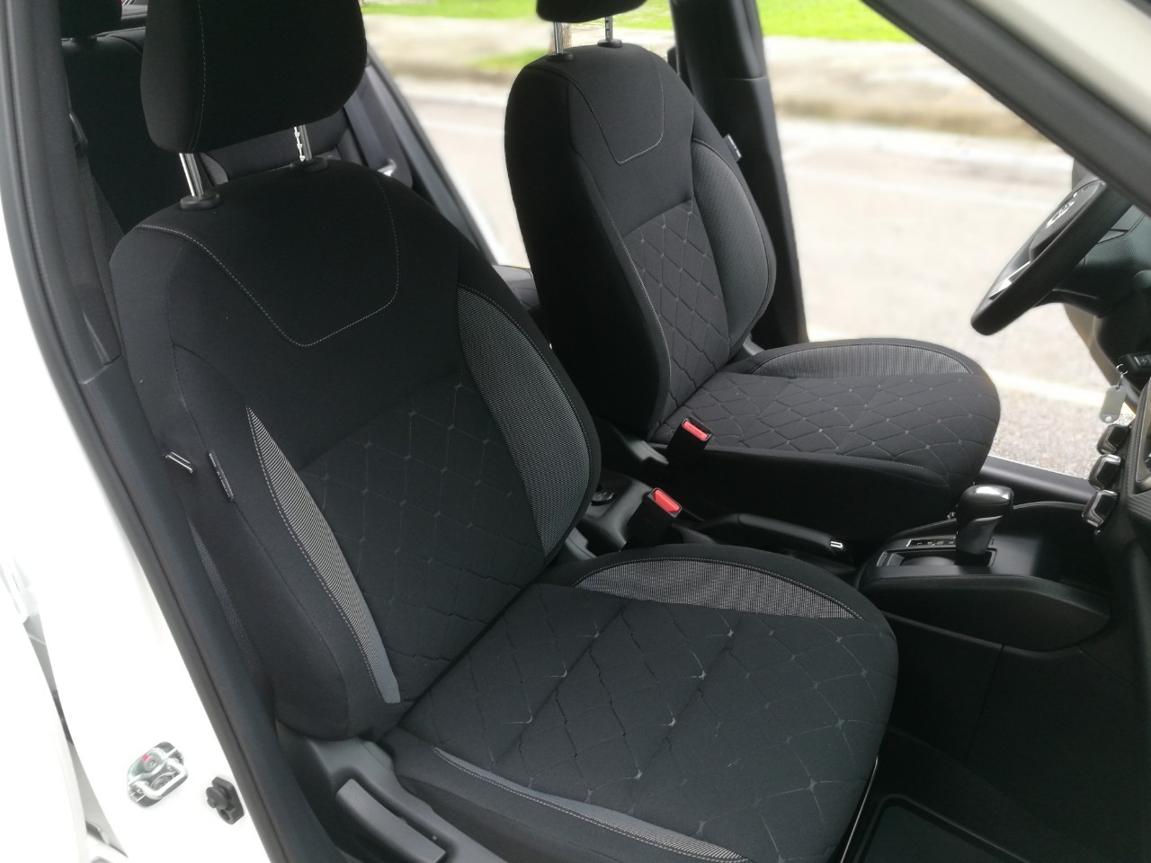 <p>NISSAN </p>KICKS