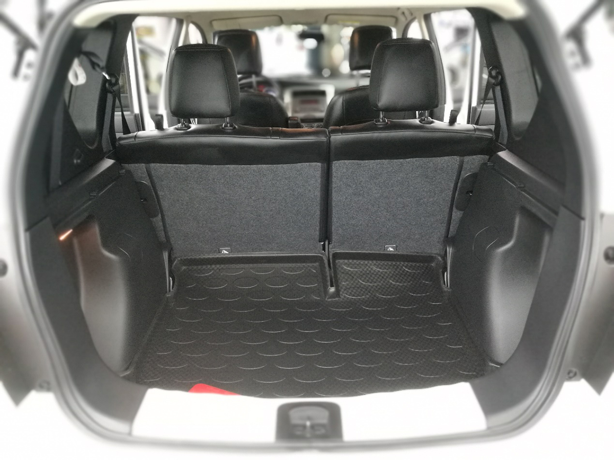 <p>NISSAN </p>LIVINA