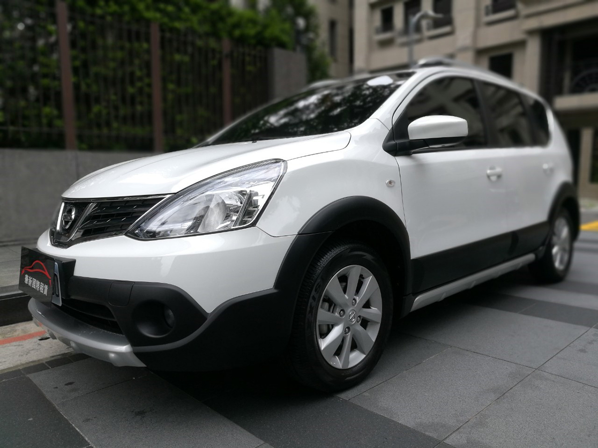 <p>NISSAN </p>LIVINA