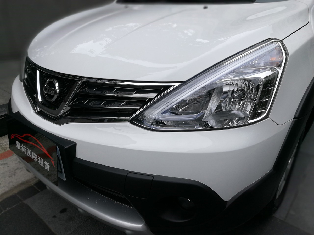 <p>NISSAN </p>LIVINA