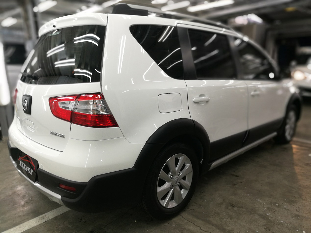 <p>NISSAN </p>LIVINA